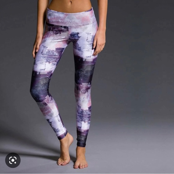 Onzie Pants - Onzie Flow Yoga Leggings Pants size Medium